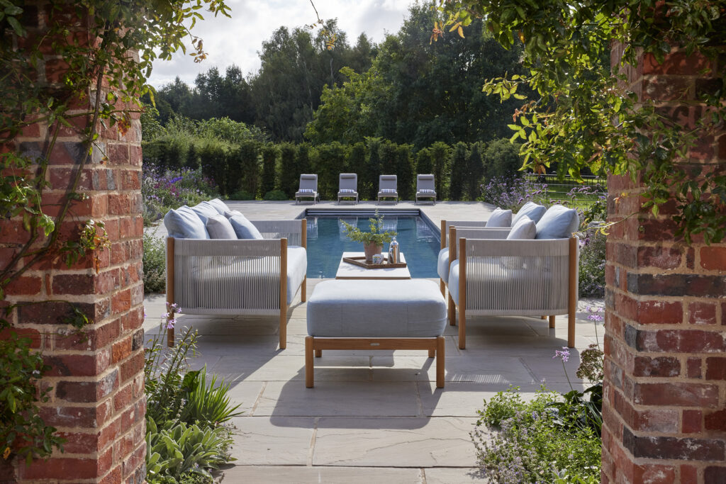 van valderen showroom,exclusieve tuinmeubelen eersel,van valderen tuinmeubelen,van valderen casual living,tuinmeubelwinkel eersel,tuinmeubelen eersel,tuinmeubelen vught,exclusieve tuinmeubel winkel,tuinmeubel winkel brabant,tuinmeubelen oisterwijk,tuinmeubelen brabant