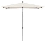Witte tuinparasol met stalen frame.